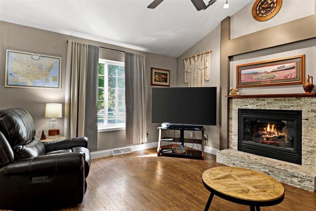 535 Goldenrod Circle, Verona, WI 53593