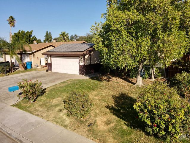 3913 Foxwood Street, Bakersfield, CA 93306
