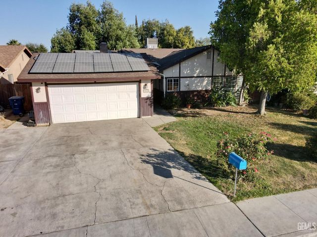 3913 Foxwood Street, Bakersfield, CA 93306
