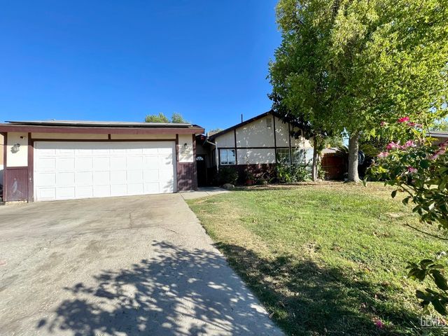 3913 Foxwood Street, Bakersfield, CA 93306