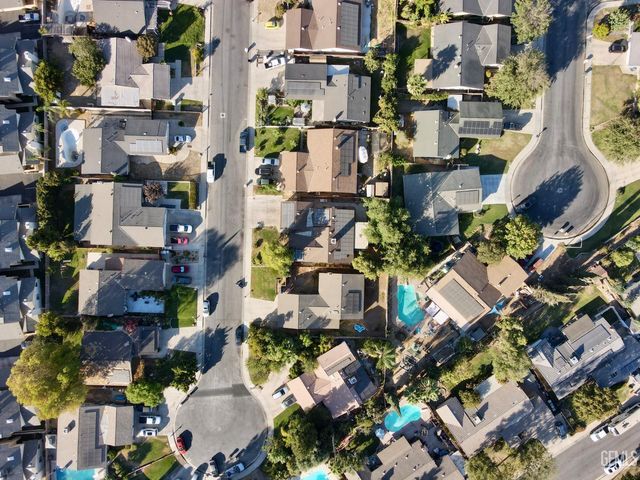 3913 Foxwood Street, Bakersfield, CA 93306