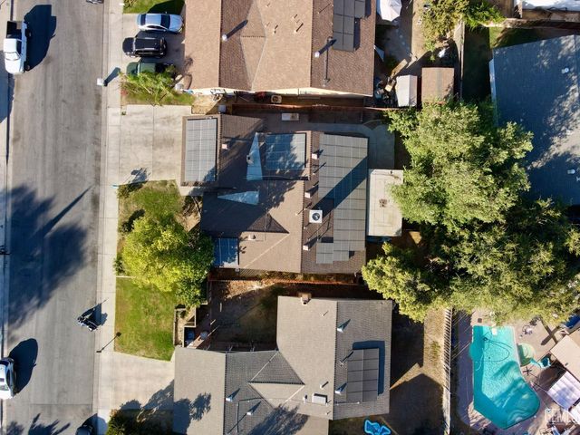 3913 Foxwood Street, Bakersfield, CA 93306