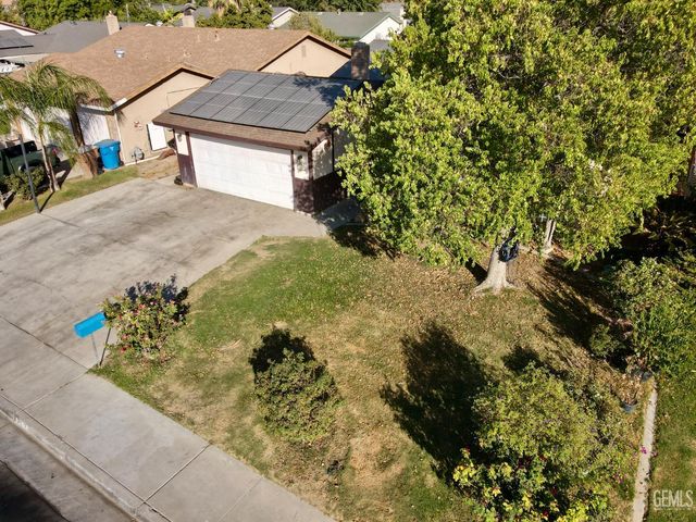3913 Foxwood Street, Bakersfield, CA 93306