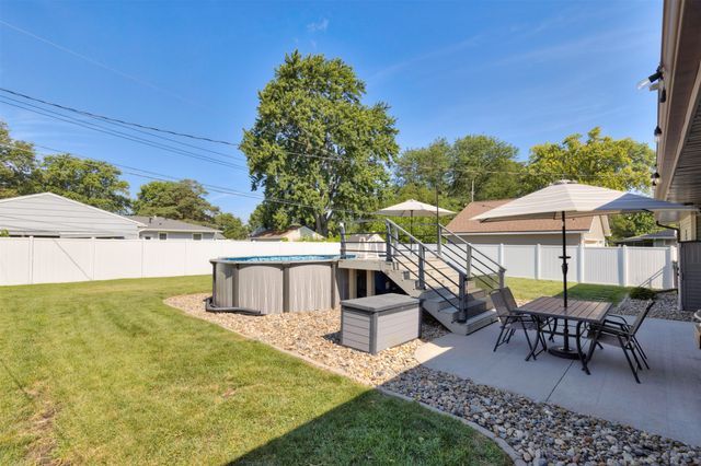 814 SE Oak Drive, Ankeny, IA 50021