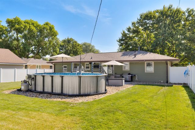 814 SE Oak Drive, Ankeny, IA 50021