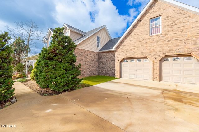 512 Wood View Court, Kingsport, TN 37664
