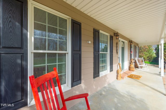 512 Wood View Court, Kingsport, TN 37664