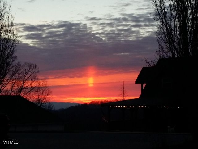 512 Wood View Court, Kingsport, TN 37664