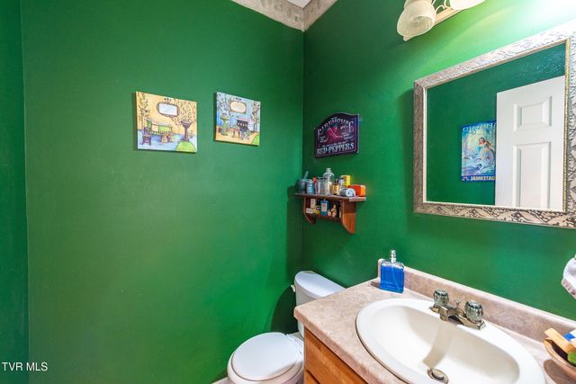 512 Wood View Court, Kingsport, TN 37664