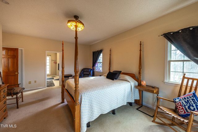 512 Wood View Court, Kingsport, TN 37664