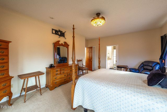 512 Wood View Court, Kingsport, TN 37664