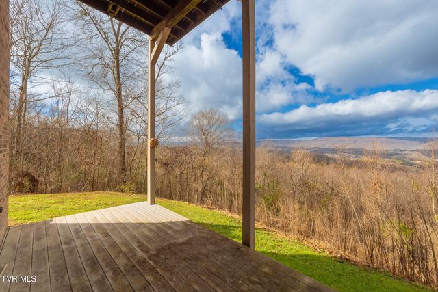 512 Wood View Court, Kingsport, TN 37664