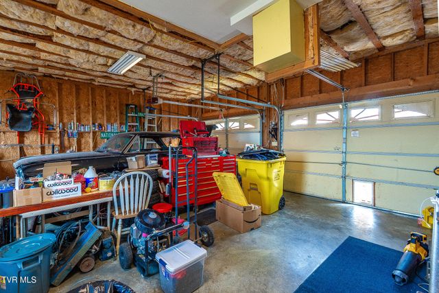 512 Wood View Court, Kingsport, TN 37664