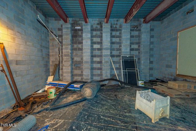 512 Wood View Court, Kingsport, TN 37664