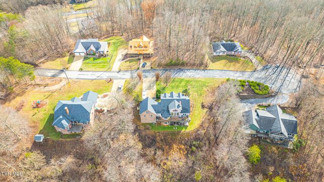 512 Wood View Court, Kingsport, TN 37664