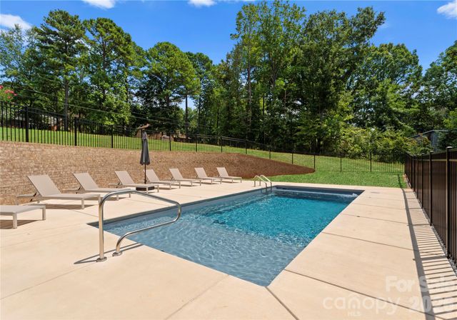 143 Hideaway Lane, Mooresville, NC 28117