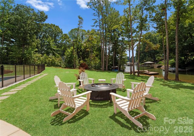 143 Hideaway Lane, Mooresville, NC 28117