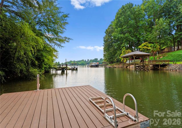 143 Hideaway Lane, Mooresville, NC 28117