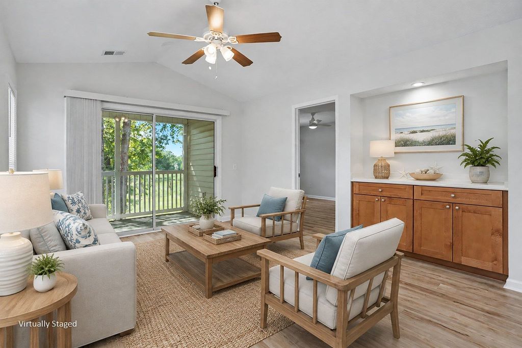 529 White River Dr. # 19-G, Myrtle Beach, SC 29577 — photo 4