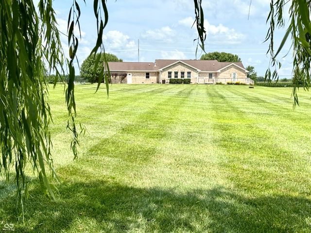 6063 W State Road 135, Trafalgar, IN 46181