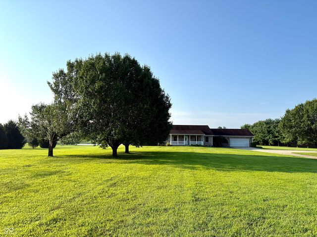 6063 W State Road 135, Trafalgar, IN 46181
