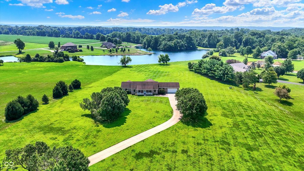 6063 W State Road 135, Trafalgar, IN 46181