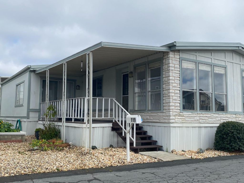 144 Holm Road 119, Watsonville, CA 95076