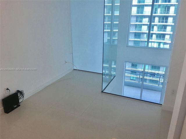 60 SW 13th St 4612, Miami, FL 33130