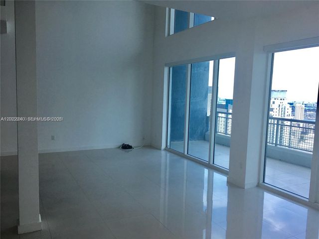60 SW 13th St 4612, Miami, FL 33130