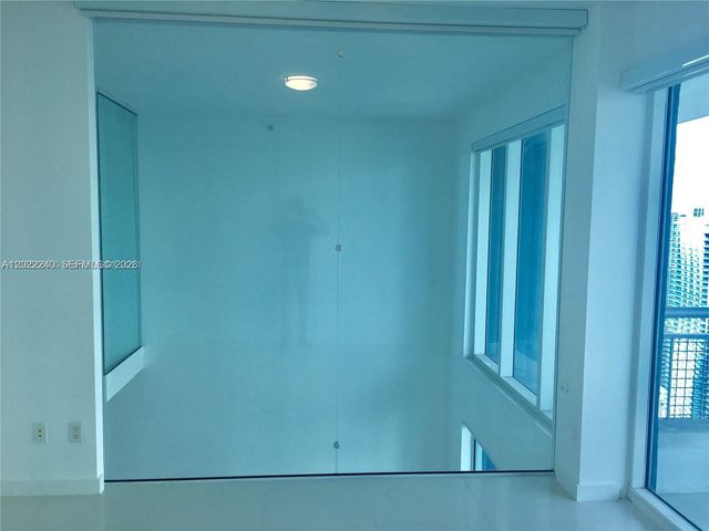 60 SW 13th St 4612, Miami, FL 33130