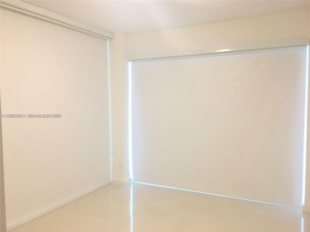 60 SW 13th St 4612, Miami, FL 33130