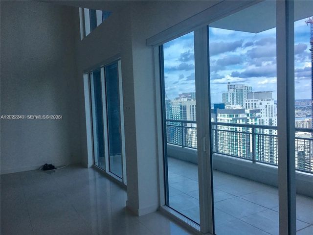 60 SW 13th St 4612, Miami, FL 33130