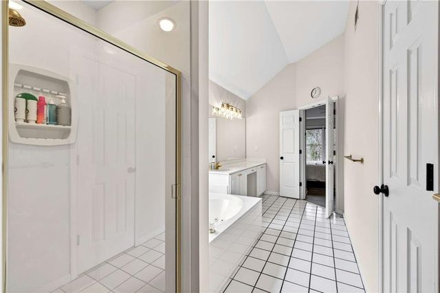 1926 Regency Cove Court, Atlanta, GA 30341