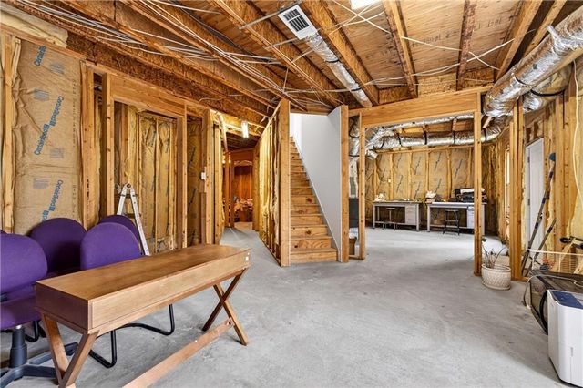 1926 Regency Cove Court, Atlanta, GA 30341