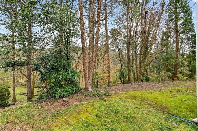 1926 Regency Cove Court, Atlanta, GA 30341