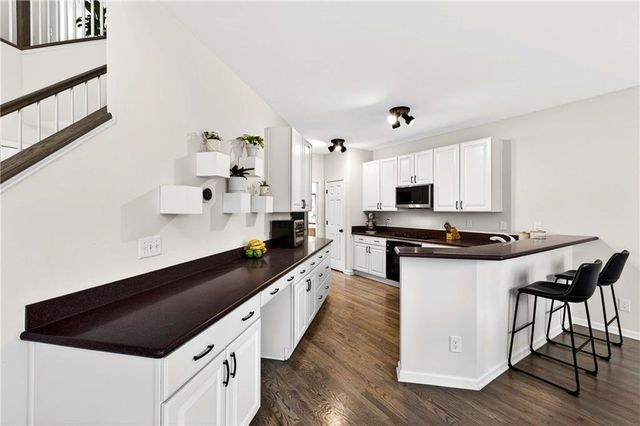 1926 Regency Cove Court, Atlanta, GA 30341