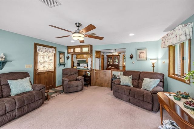 296 Pease Rd, East Longmeadow, MA 01028