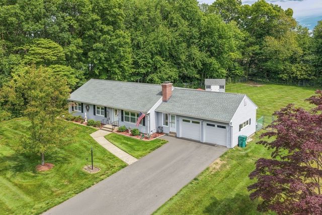 296 Pease Rd, East Longmeadow, MA 01028