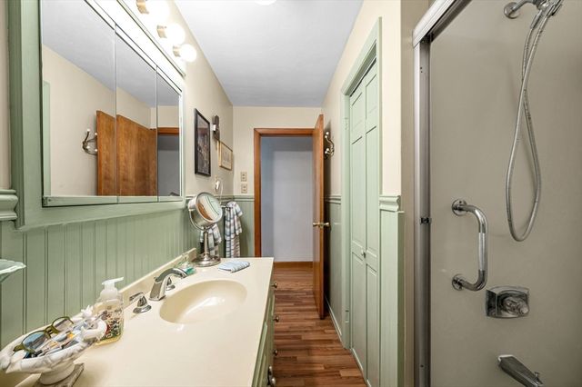 296 Pease Rd, East Longmeadow, MA 01028