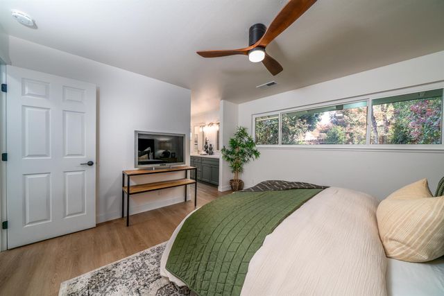 952 King Henry Way, El Dorado Hills, CA 95762