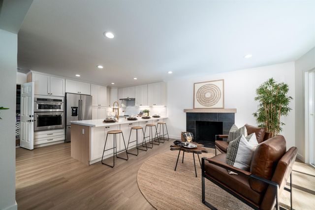 952 King Henry Way, El Dorado Hills, CA 95762