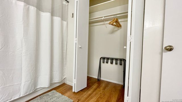 8112 Scottshill, San Antonio, TX 78209