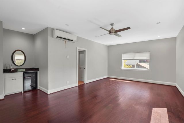 4319 Cabell Drive, Dallas, TX 75204
