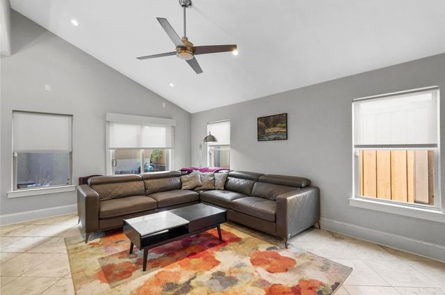 4319 Cabell Drive, Dallas, TX 75204
