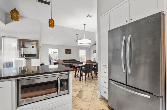 4319 Cabell Drive, Dallas, TX 75204