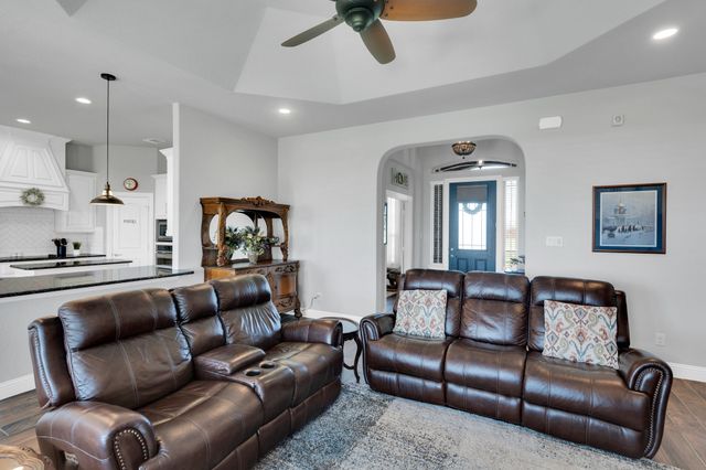 120 Evening Fire Drive, Waxahachie, TX 75167