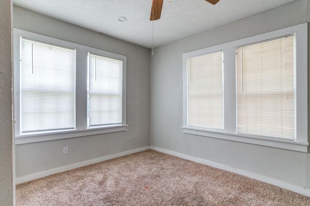 2106 26th Street, Lubbock, TX 79411