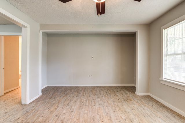 2106 26th Street, Lubbock, TX 79411