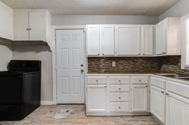 2106 26th Street, Lubbock, TX 79411