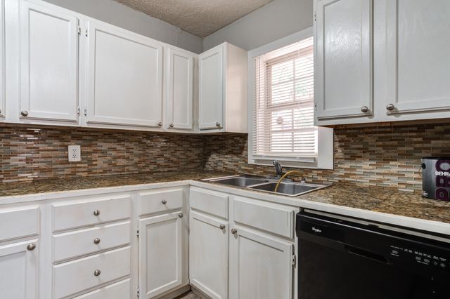 2106 26th Street, Lubbock, TX 79411